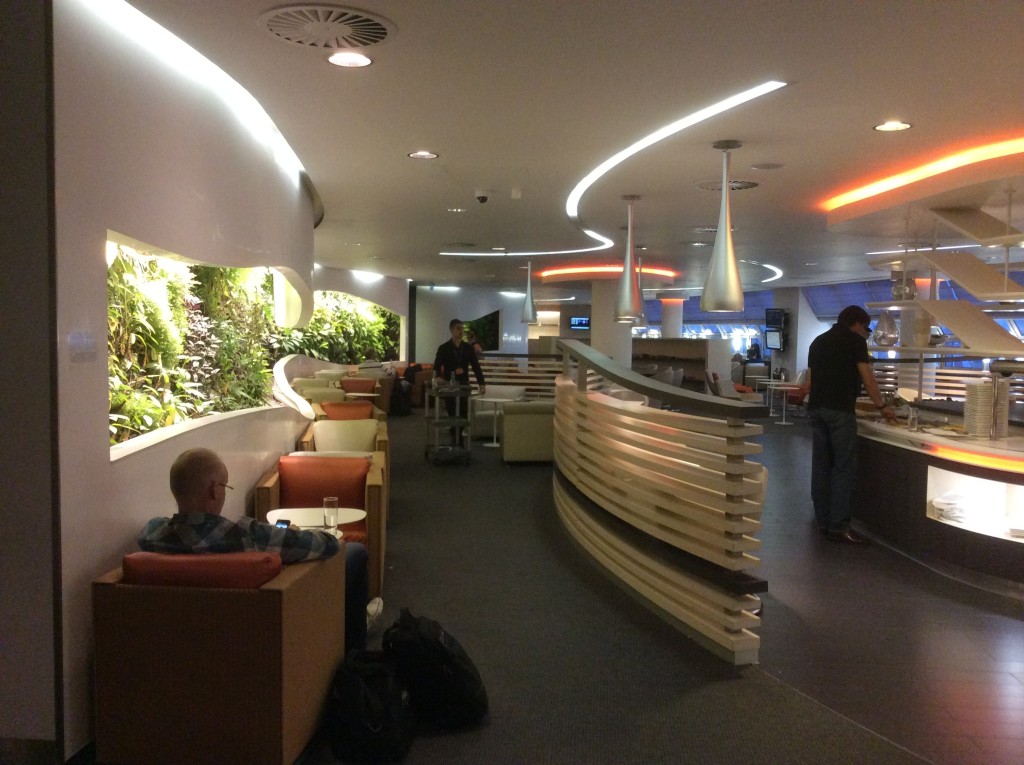 10-08-14-Skyteam-lounge-Heathrow-Airport-England