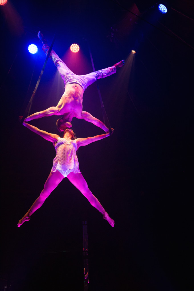 Duo Straps.Photo by Mark Turner courtesy of Absinthe by Spiegelworld.