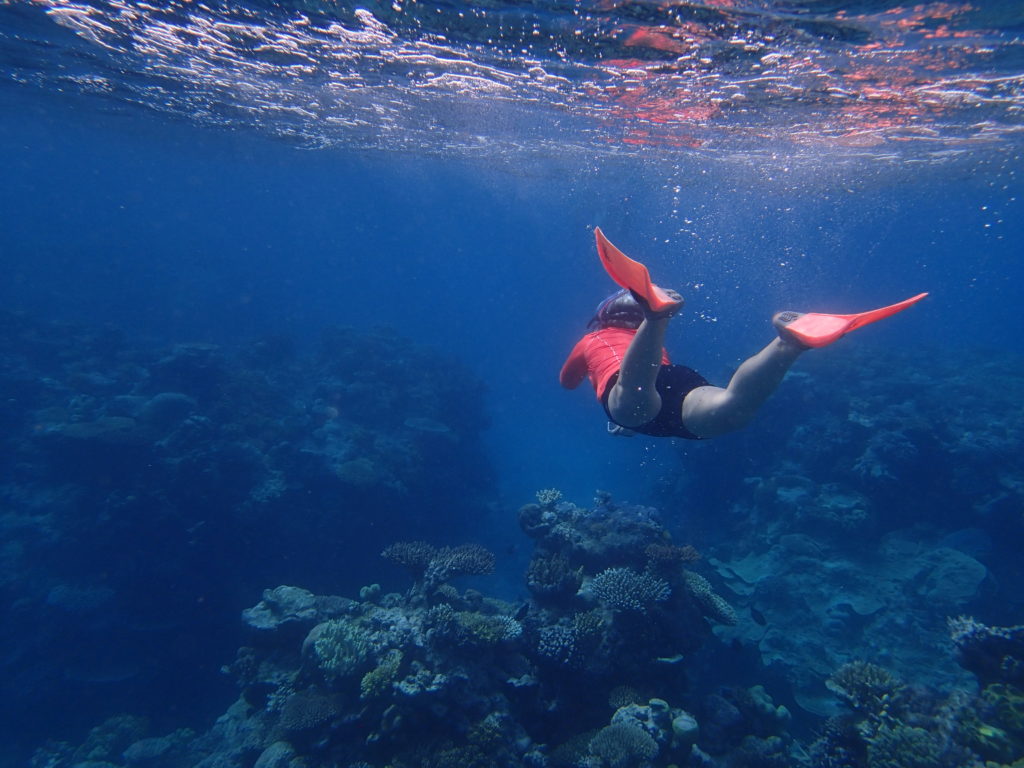 Floating underwater