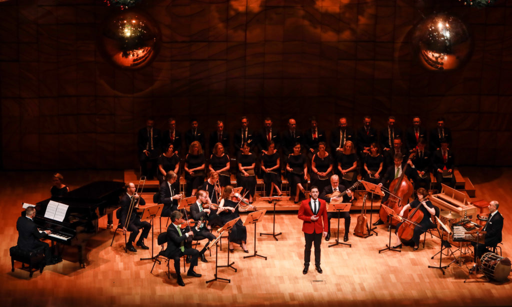 Joel Parnis with members of the Australian Brandenburg Orchestra and Brandenburg Choir. *